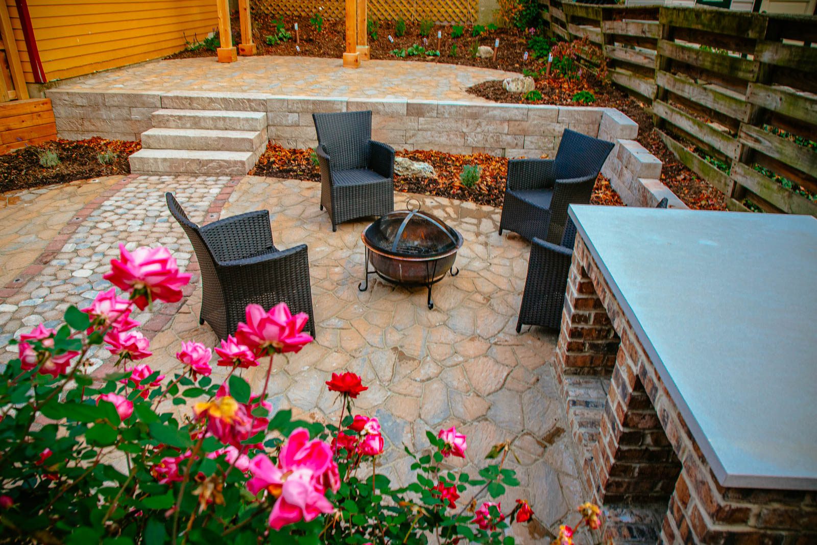 Pittsburgh, PA Outdoor Living Spaces